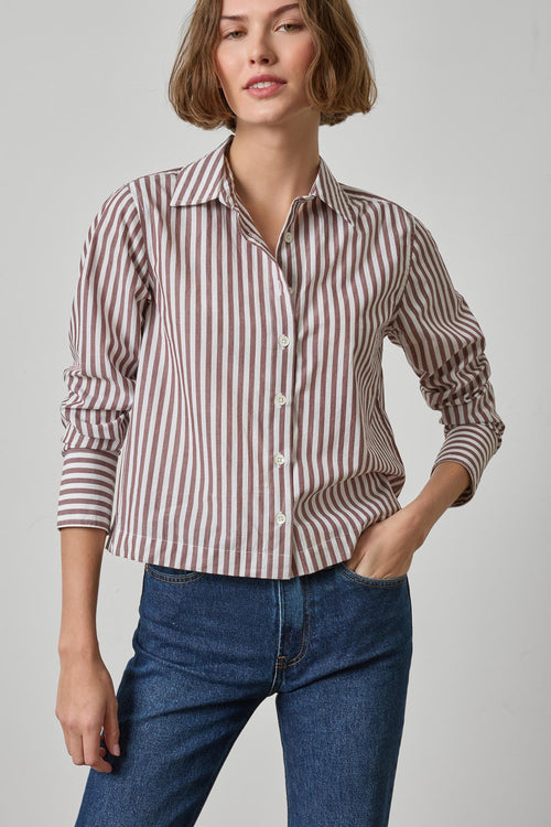 LILLA P STRAIGHT FIT SHORT BUTTON DOWN